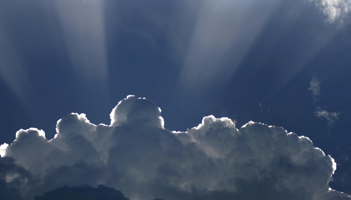 紧时空中平行修饰的三维膜的开放超弦的对产生 紧时空中平行修饰的三维膜的开放超弦的对产生