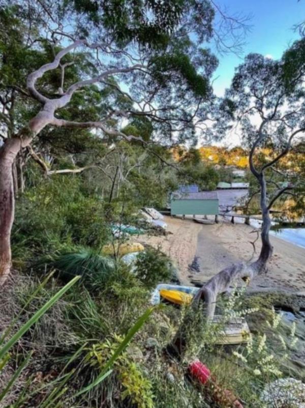 Woodford Bay foreshore. Picture Instagram.JPG