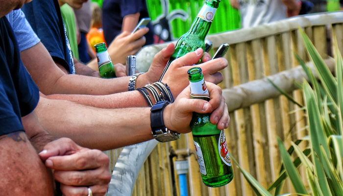 日本发生严重地震五天后,一名90多岁的老妇人被救出 日本发生严重地震五天后,一名90多岁的老妇人被救出