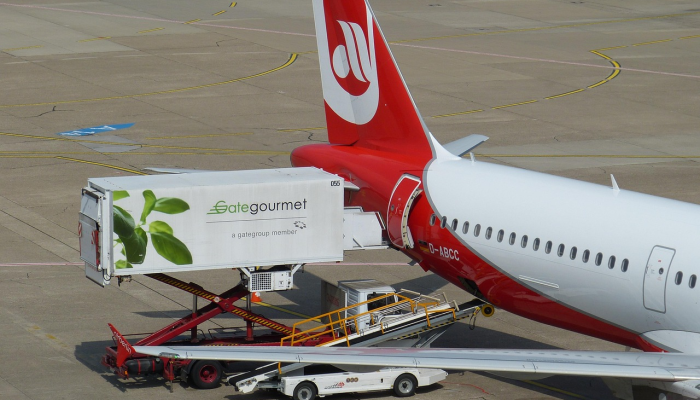 在787飞机坠毁后，波音公司提醒航空公司更换飞行员座位