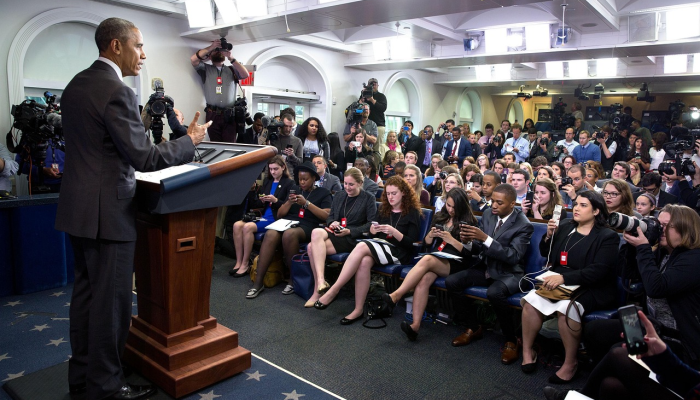 在医生们的长期罢工中，总统医疗改革委员会成立了