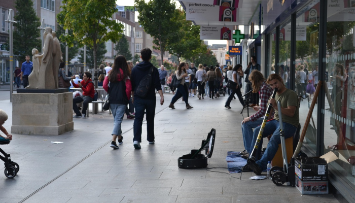 哈克尼的一位母亲在国家快车上生孩子，她说经历是“超现实的”