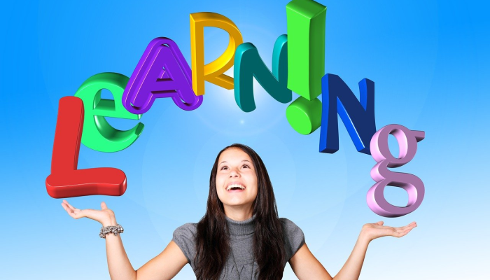 来自50个国家的100支队伍参加了阿拉伯语辩论赛