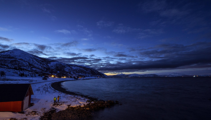 火山爆发和破坏性地震之间：圣萨尔瓦多的火热传奇
