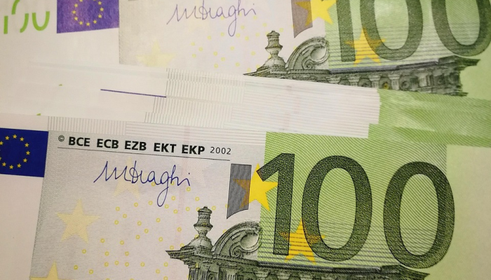 美元价格周二企稳