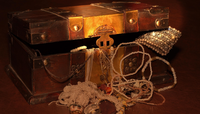 在加藏的排水沟里发现了一具尸体