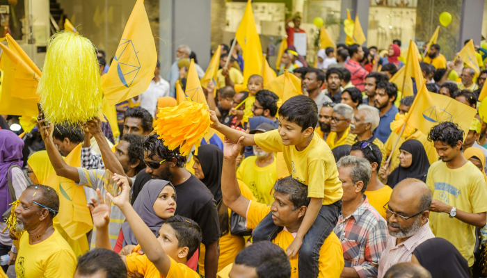 数十万人在伦敦举行停战日亲巴勒斯坦集会 数十万人在伦敦举行停战日亲巴勒斯坦集会