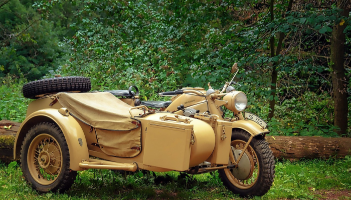 摩托车手(40多岁)在卡文与汽车相撞后死亡 摩托车手(40多岁)在卡文与汽车相撞后死亡