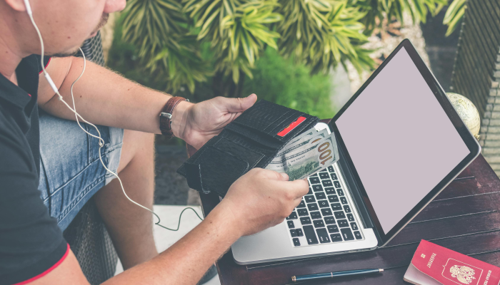 报告显示，日本年轻人中高中毕业生数量激增