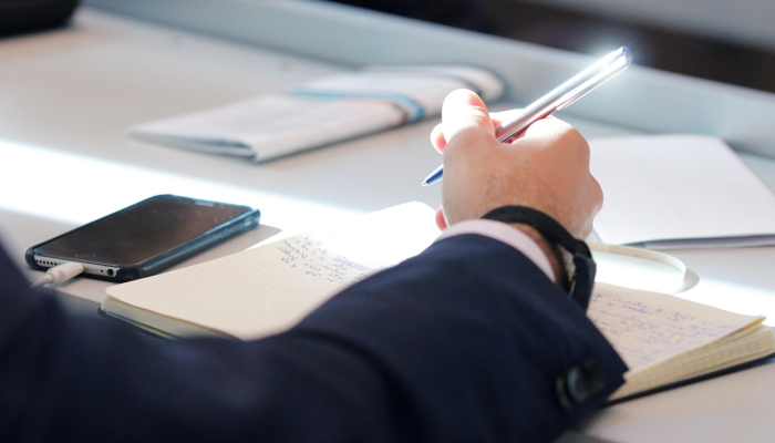 一半的牙医说病人在兴奋时来预约 一半的牙医说病人在兴奋时来预约