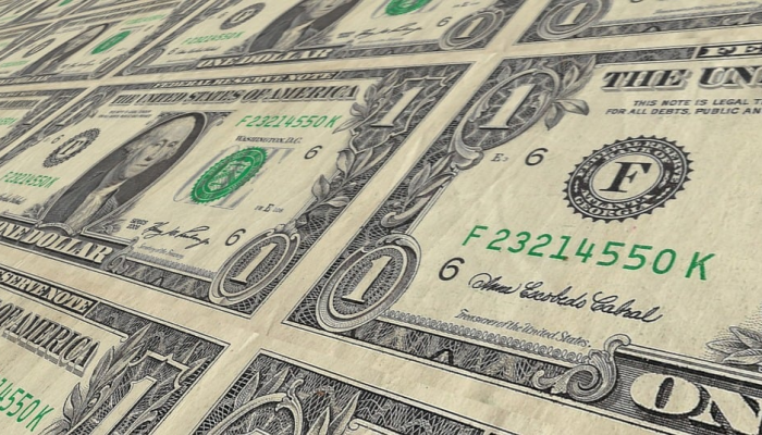 查理三世发表了第一次国王演讲，并发表了苏纳克最后的政策计划