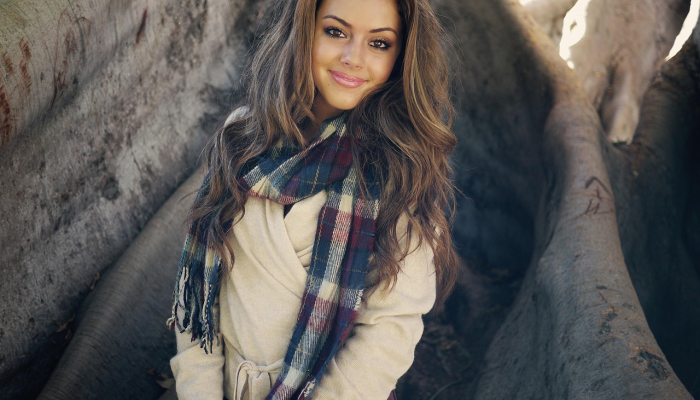 凯莉·斯派尼坚称猫王与年轻妻子普莉希拉的关系是“微妙的人类故事”