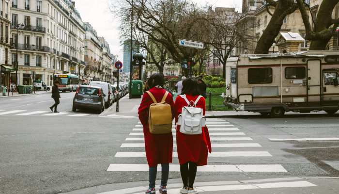 在这个小镇,甚至市长都在通过住房不安全来养育孩子 在这个小镇,甚至市长都在通过住房不安全来养育孩子